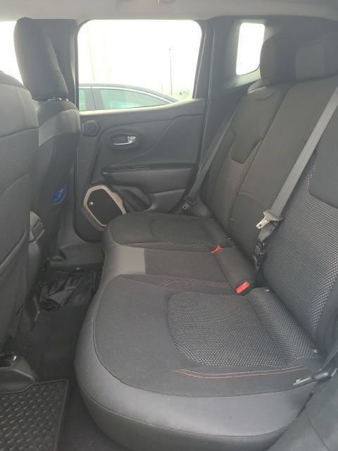 Used 2016 Jeep Renegade 75th Anniversary AWD/4WD image 19