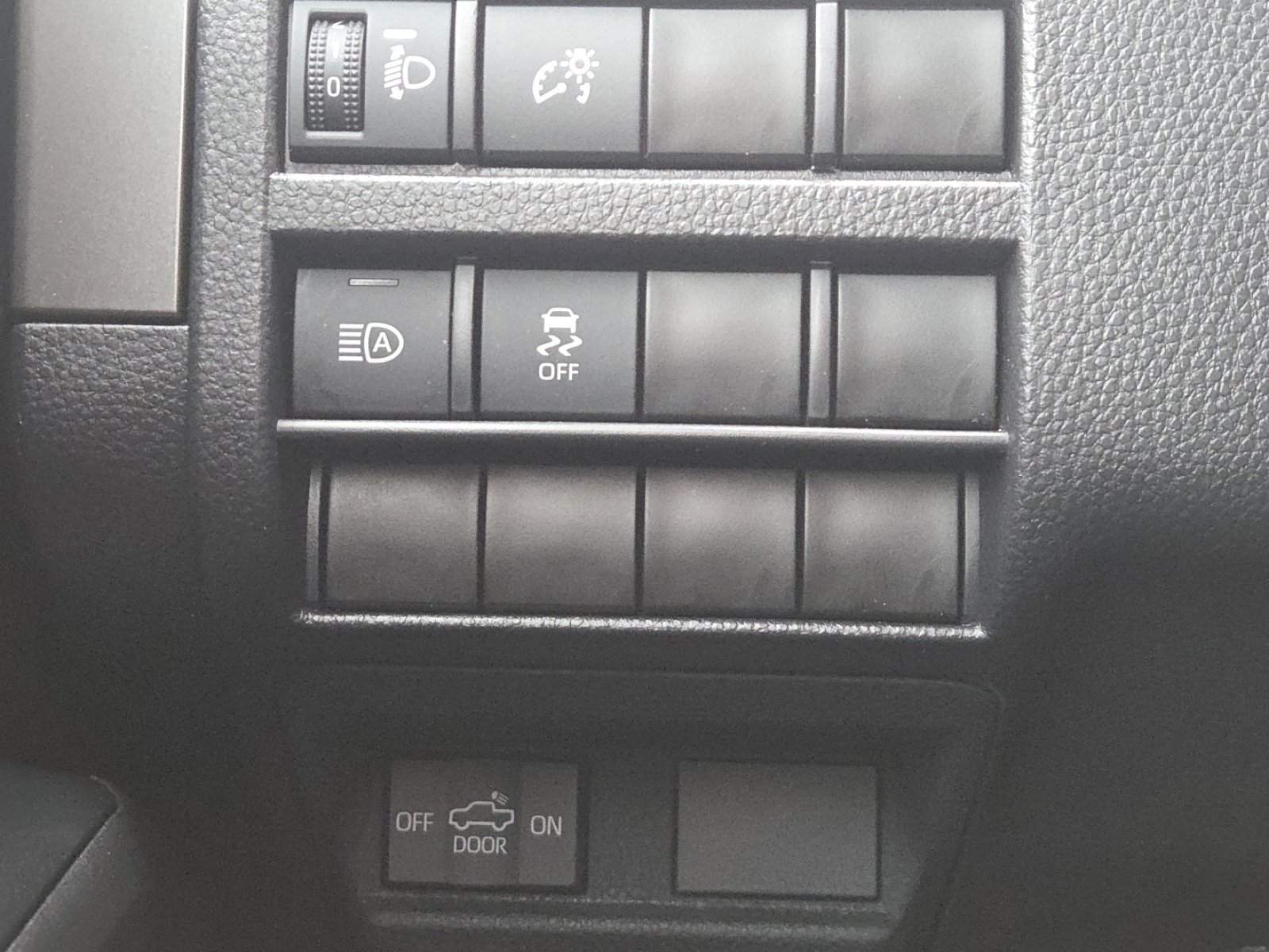 Used 2024 Toyota Tacoma SR5 image 31