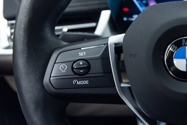 Used 2025 BMW X1 xDrive28i w/ Technology Package image 15