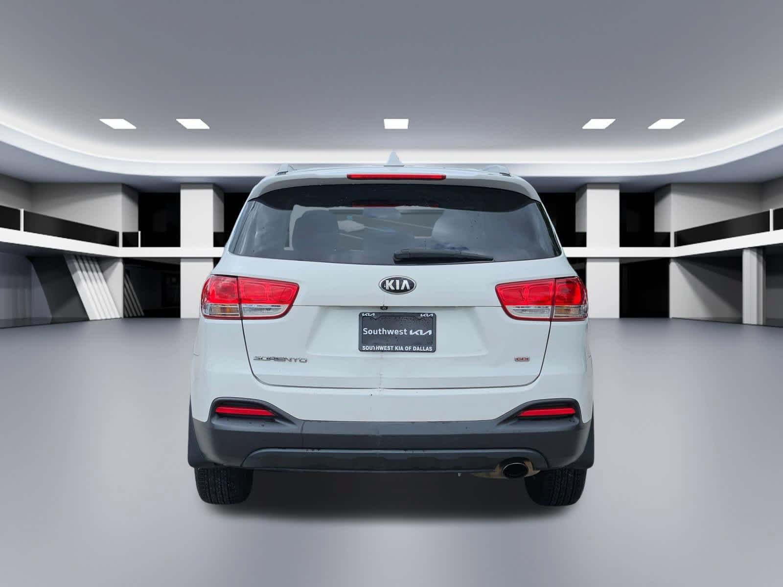 Used 2018 Kia Sorento FWD image 5