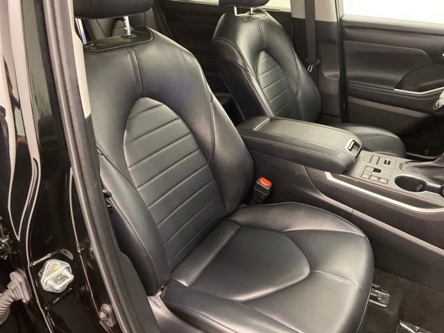 Used 2023 Toyota Highlander XLE image 41