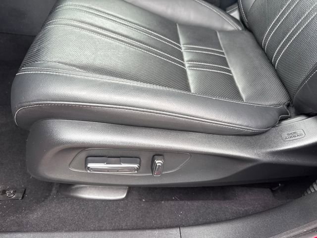 Used 2024 Honda HR-V EX-L image 11