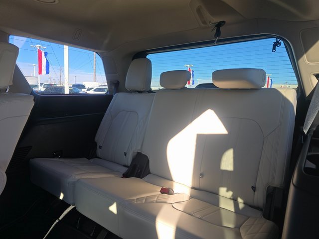 Used 2021 Ford Expedition Platinum image 15