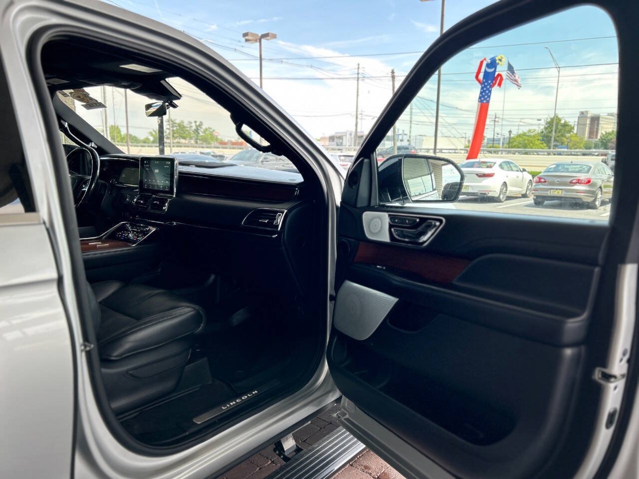 Used 2018 Lincoln Navigator L Reserve w/ Technology Package AWD/4WD image 56