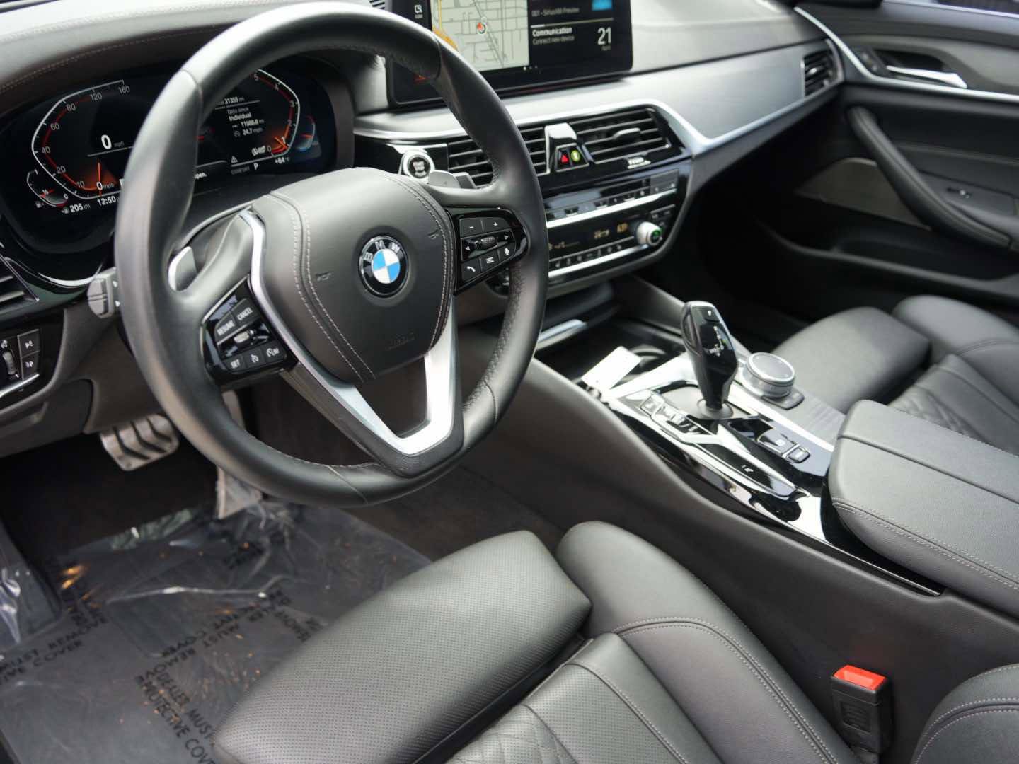 Used 2022 BMW 530i w/ Premium Package RWD image 13