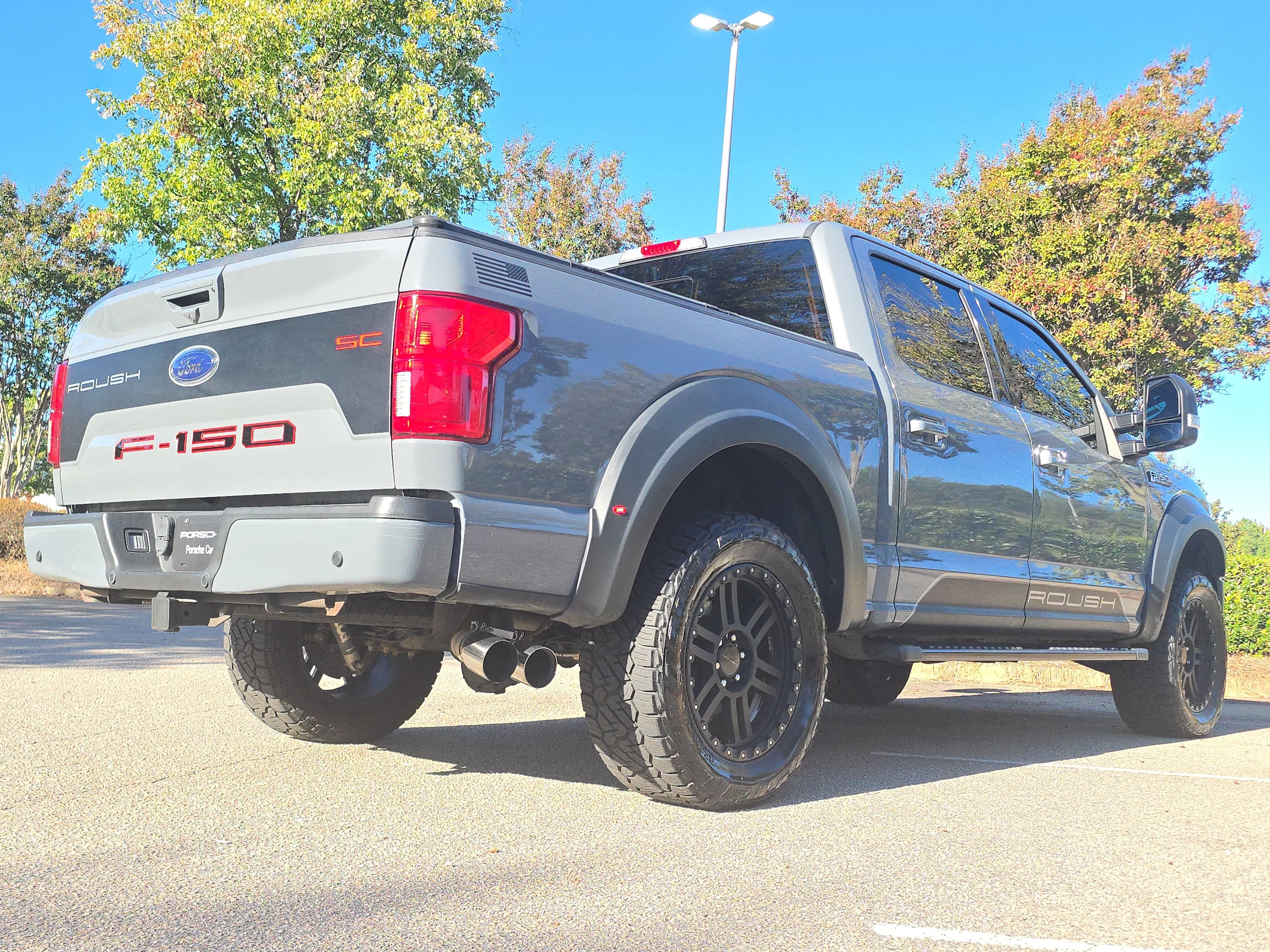 Used 2020 Ford F150 Lariat w/ Equipment Group 502A Luxury AWD/4WD image 7