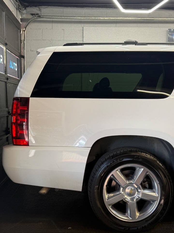 Used 2013 Chevrolet Suburban LTZ AWD/4WD image 8