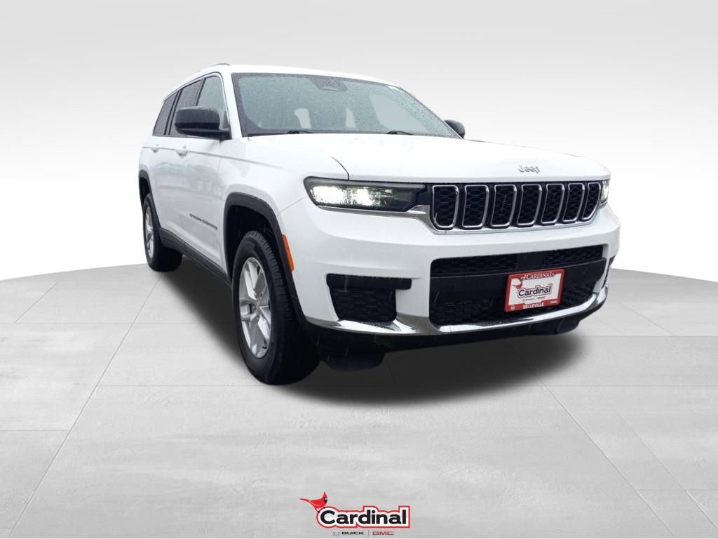 Used 2024 Jeep Grand Cherokee L Laredo image 1