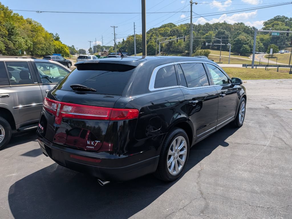 Used 2014 Lincoln MKT AWD w/ Equipment Group 201A image 4