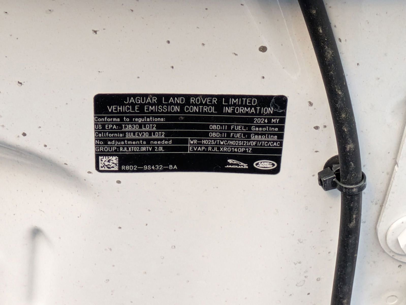 Used 2024 Jaguar E-PACE R-Dynamic SE image 23