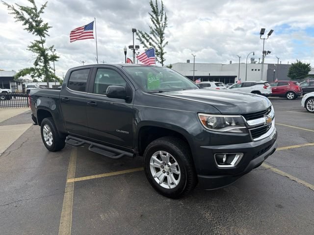 Used 2017 Chevrolet Colorado LT w/ LT Convenience Package RWD image 2
