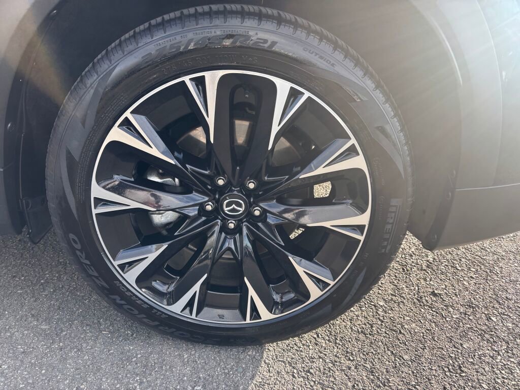 Certified 2024 MAZDA CX-90 Plug-In Hybrid w/ Premium Plus image 9