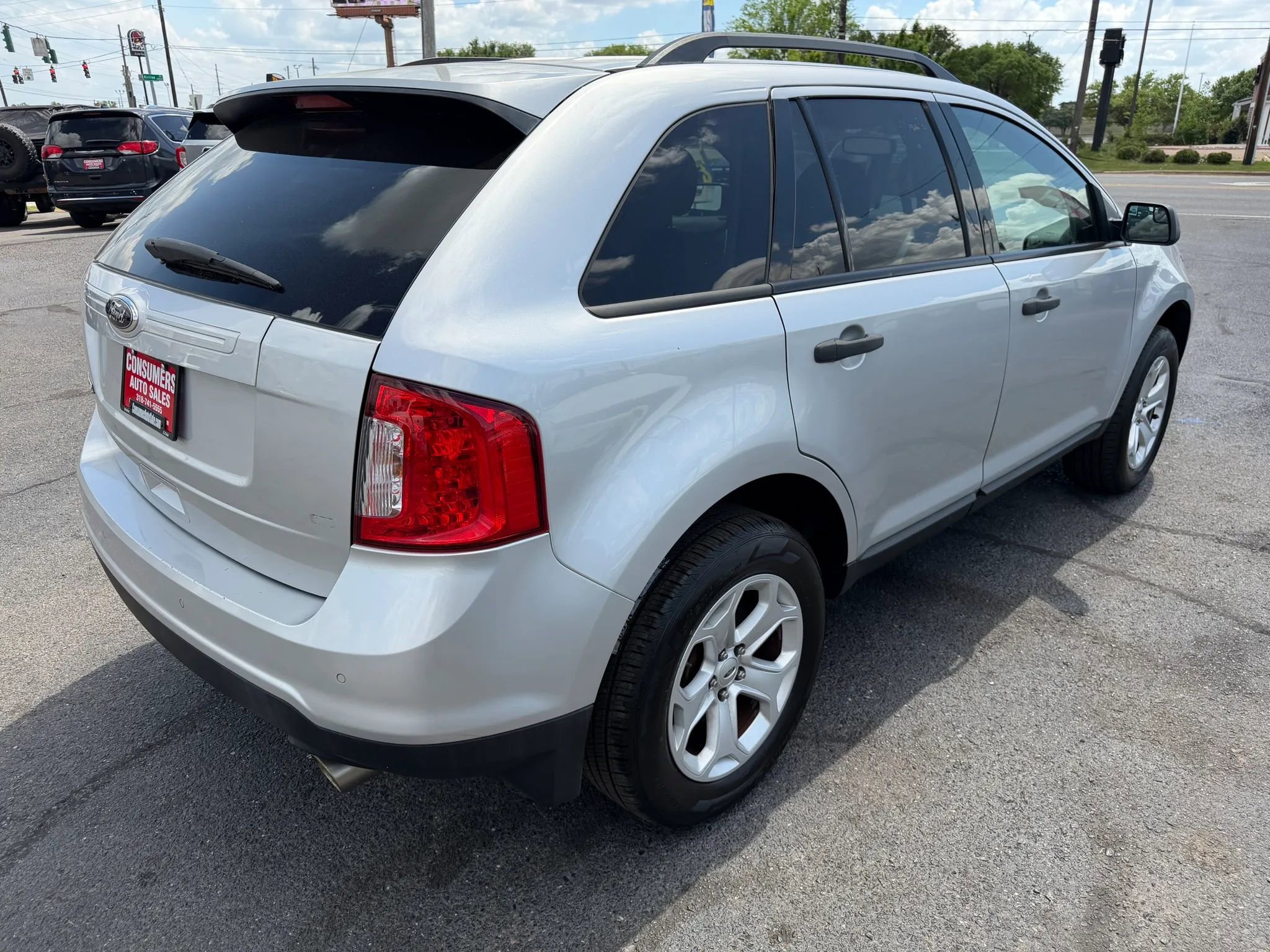 Used 2014 Ford Edge SE w/ Equipment Group 101A AWD/4WD image 17