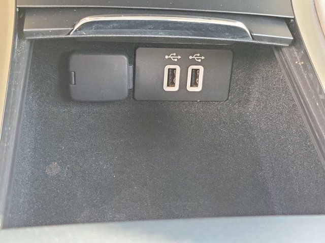 Used 2019 Lincoln MKC Reserve FWD image 29