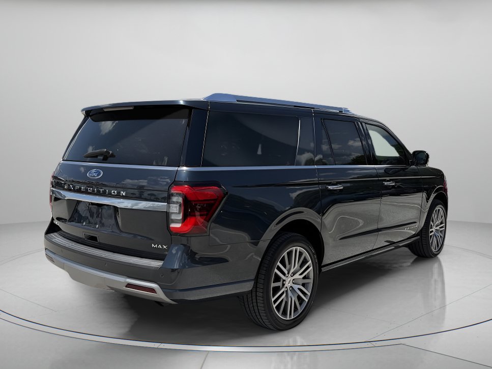 Used 2022 Ford Expedition Max Platinum RWD image 3