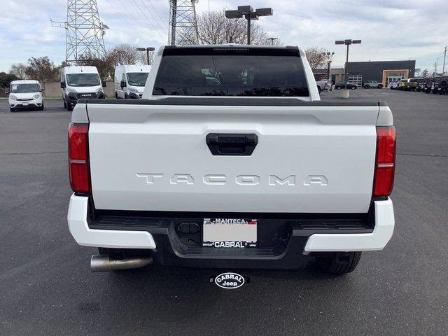 Used 2025 Toyota Tacoma SR5 image 28