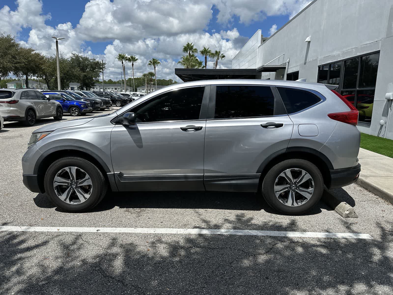 Used 2018 Honda CR-V LX image 5
