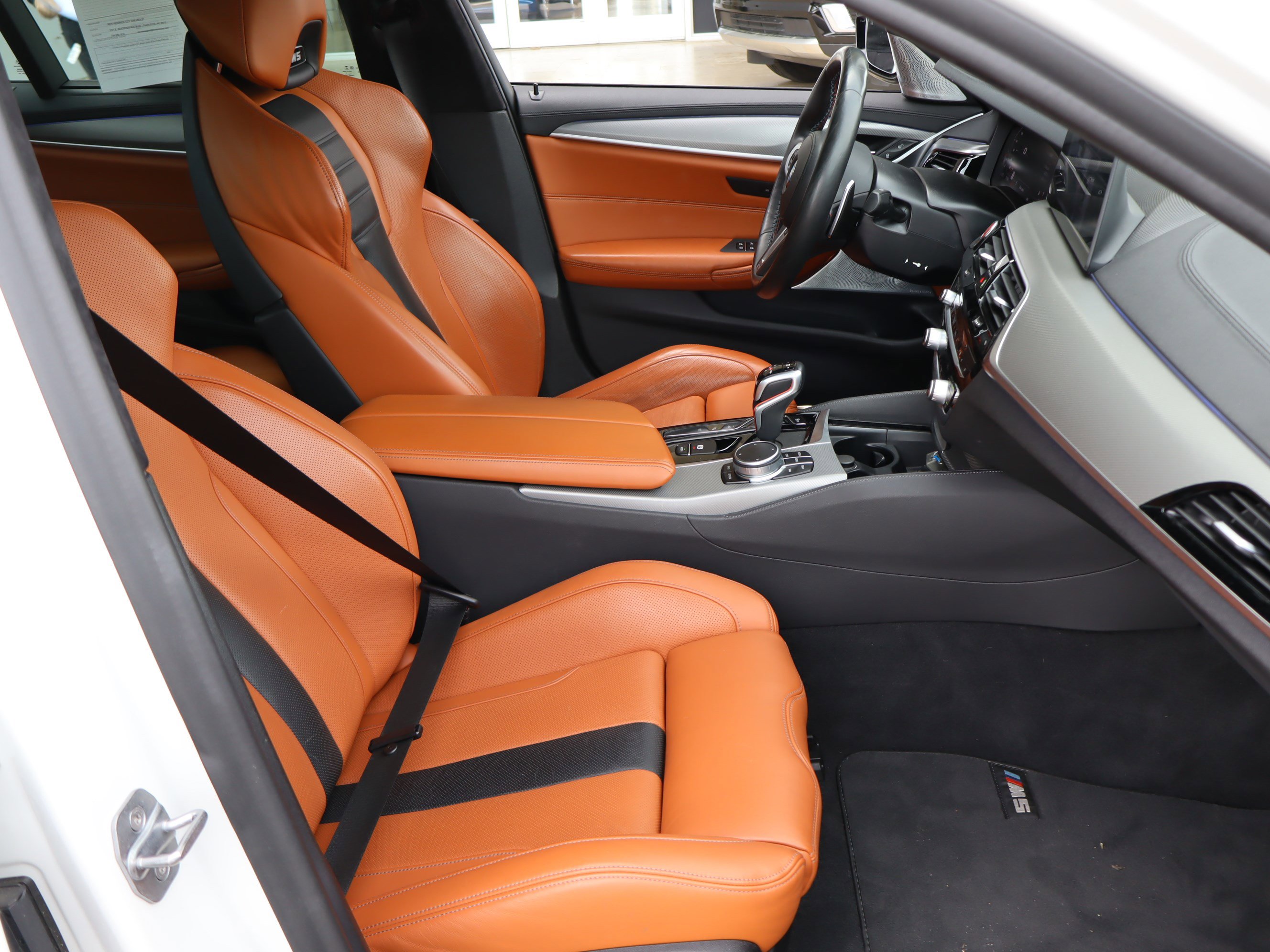 Used 2020 BMW M5 w/ Executive Package image 40