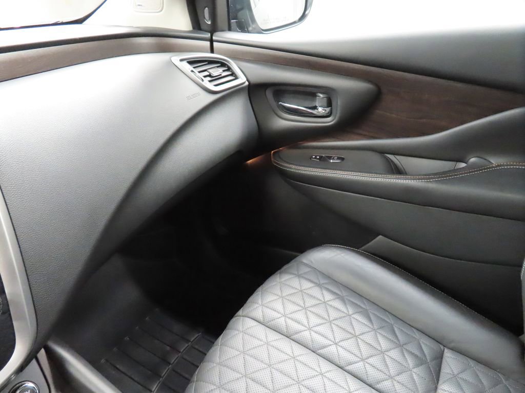 Used 2024 Nissan Murano Platinum AWD/4WD image 18