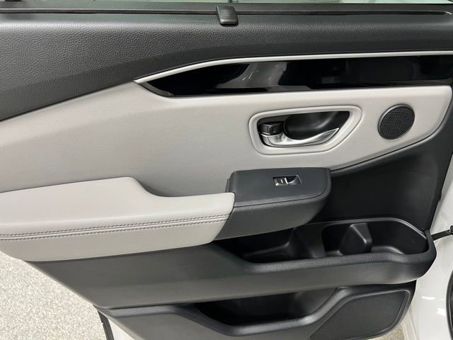 Used 2025 Honda Pilot Touring image 37