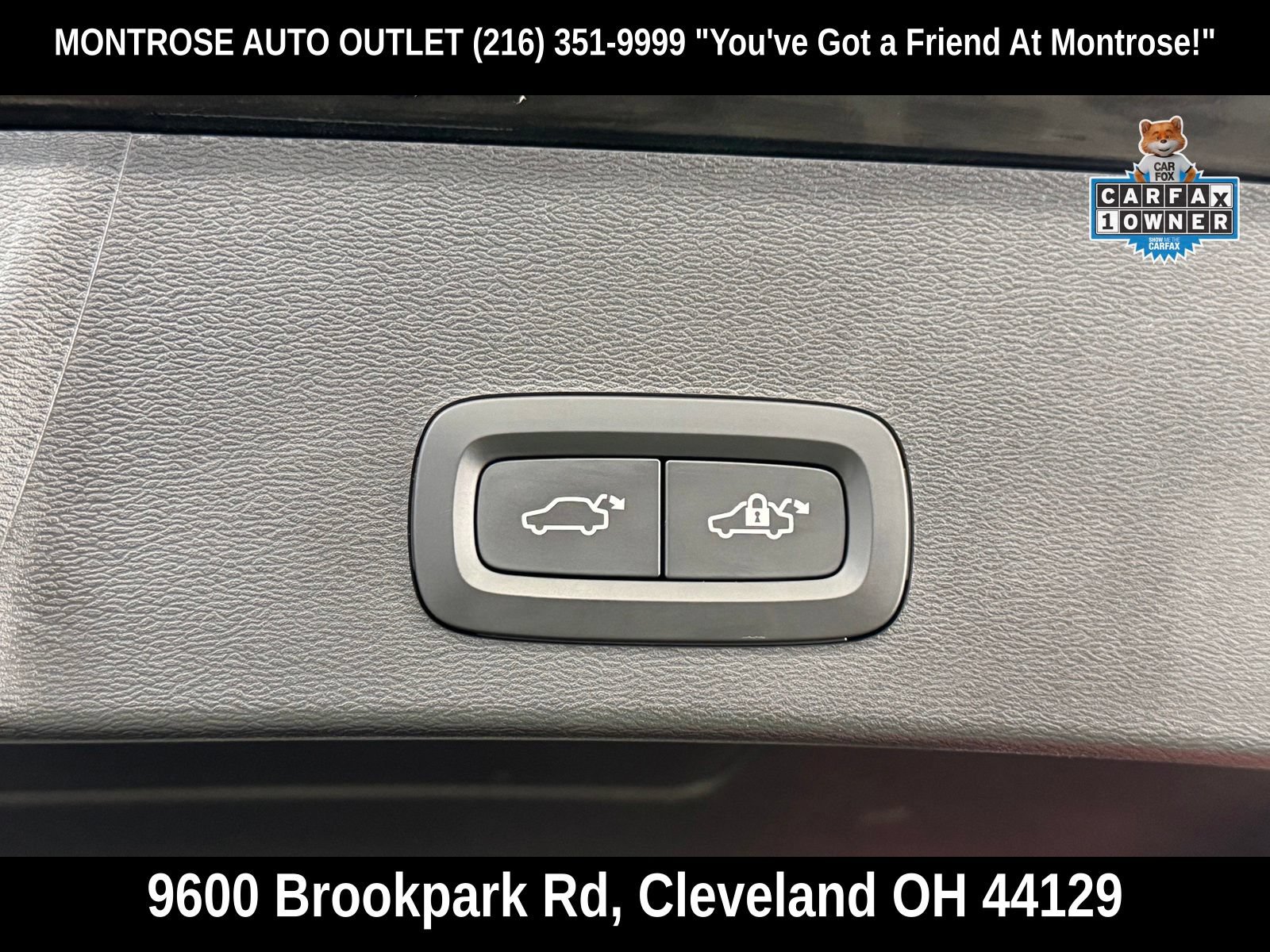 Used 2025 Volvo XC40 B5 Ultra AWD/4WD image 46