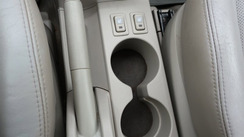 Used 2010 MAZDA MAZDA5 Grand Touring image 29