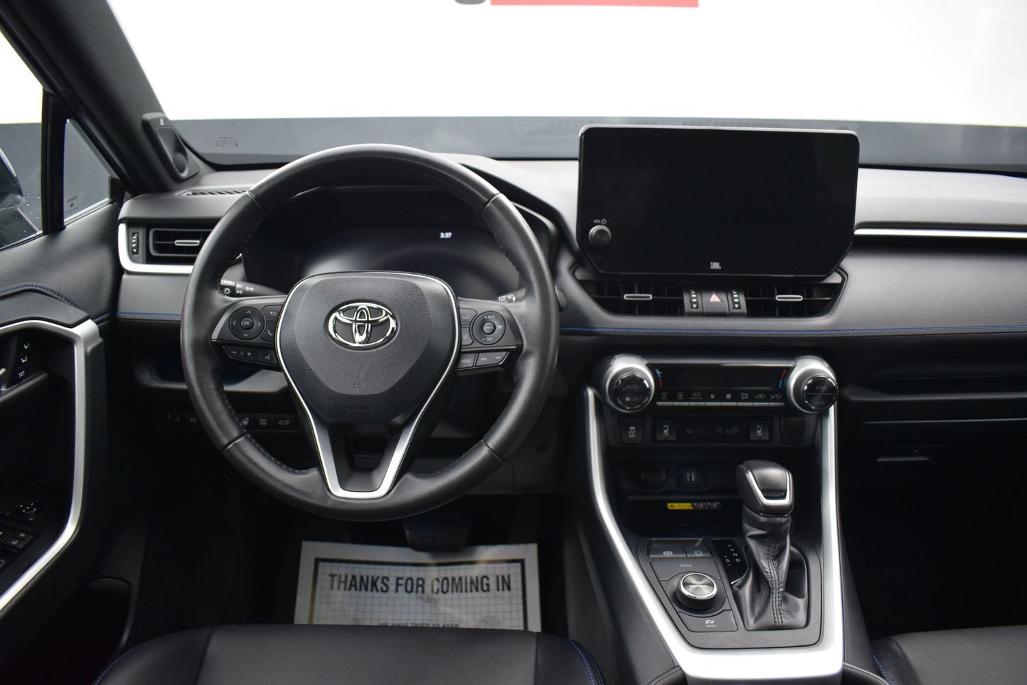 Used 2023 Toyota RAV4 XSE AWD/4WD image 16
