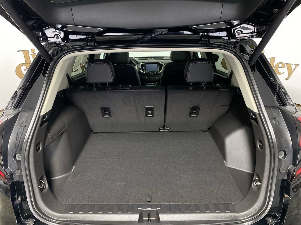 Certified 2023 GMC Terrain Denali w/ Denali Premium Package AWD/4WD image 24