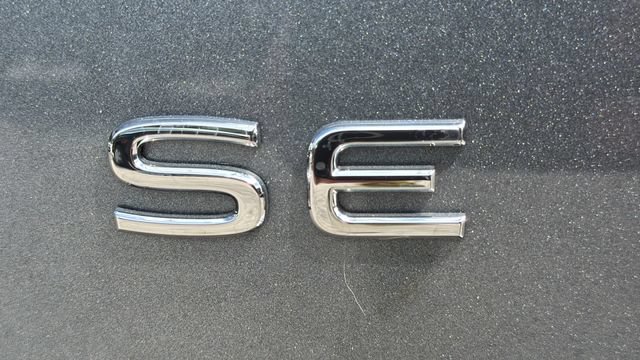 Used 2024 Volkswagen Tiguan SE AWD/4WD image 35