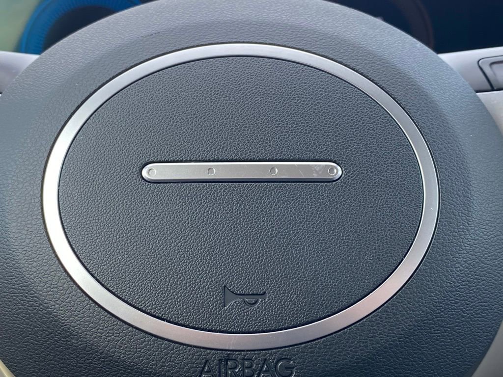 Certified 2025 Hyundai Tucson SEL AWD/4WD image 18
