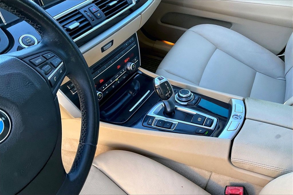Used 2011 BMW 535i Gran Turismo image 15