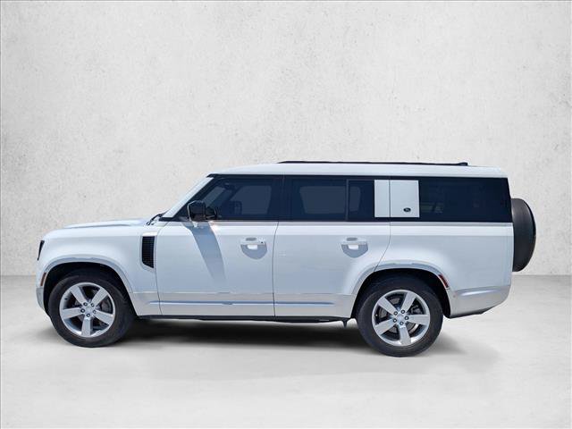 Used 2023 Land Rover Defender 130 SE AWD/4WD image 8