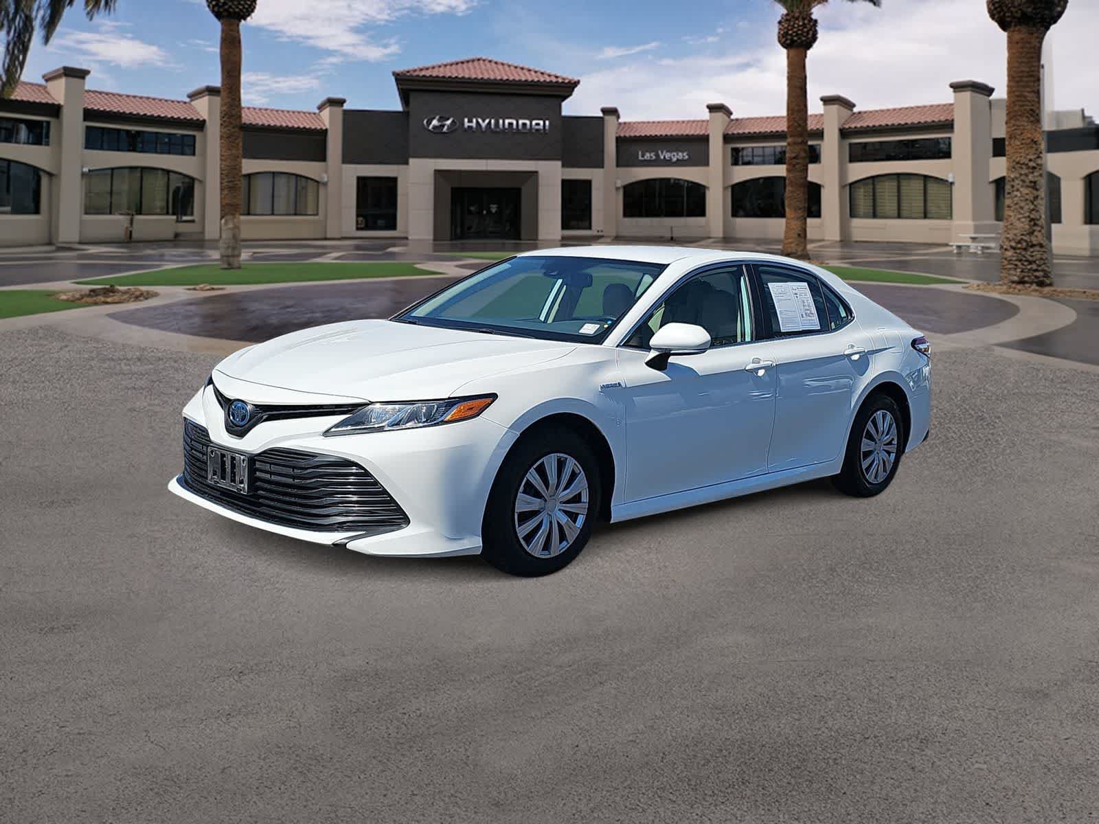 Used 2020 Toyota Camry LE w/ Fleet Convenience Package FWD image 4