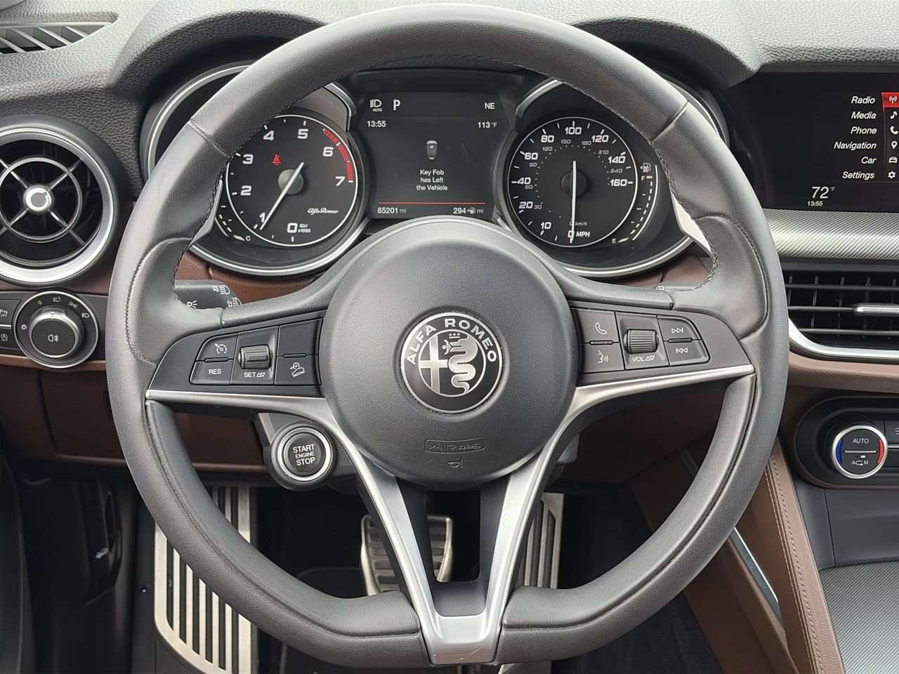 Used 2018 Alfa Romeo Stelvio Sport w/ Quick Order Package 22J Sport AWD/4WD image 21