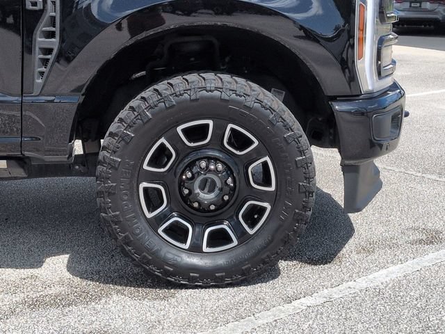 Certified 2025 Ford F350 Platinum w/ FX4 Off-Road Package AWD/4WD image 11