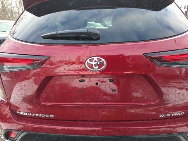 Used 2026 Toyota Highlander XLE image 29