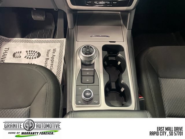 Used 2023 Ford Explorer XLT AWD/4WD image 24