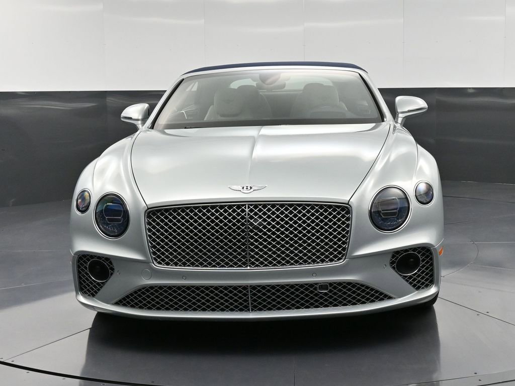 Used 2023 Bentley Continental GT Azure image 11