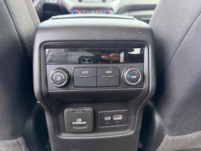 Used 2022 GMC Acadia SLE w/ Driver Convenience Package FWD image 10