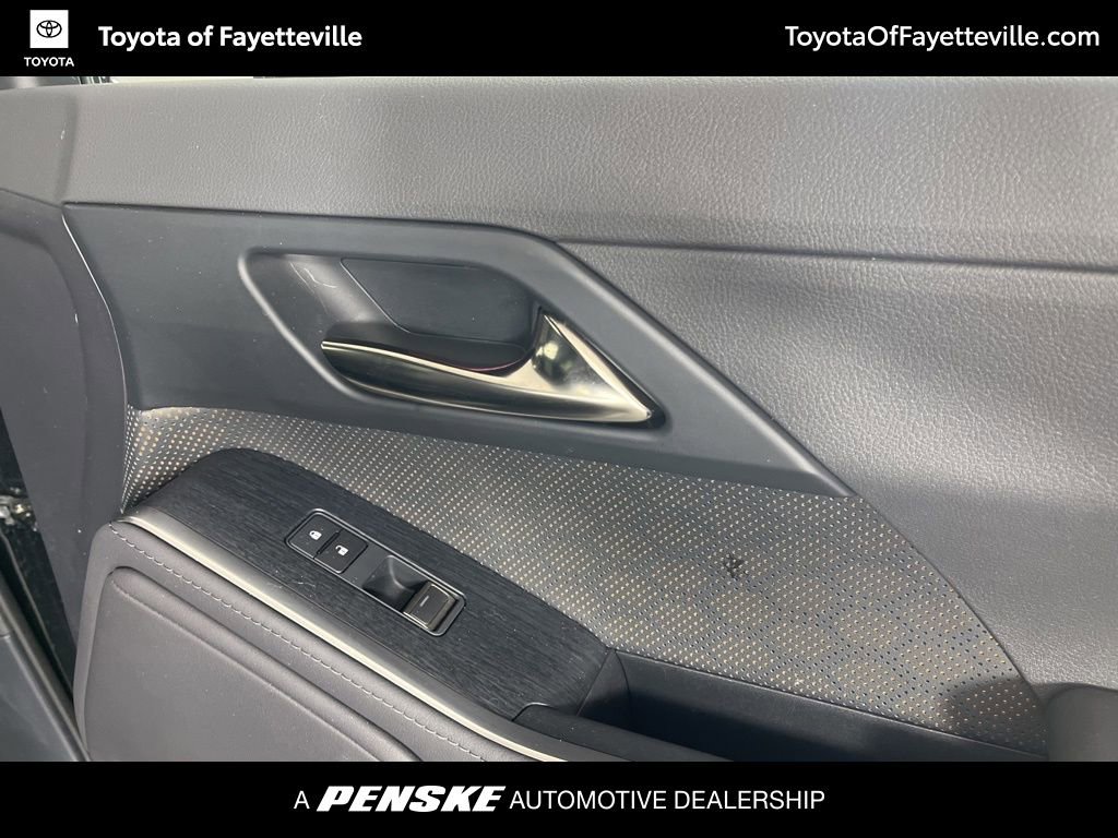 Used 2025 Lexus GX 550 w/ Accessory Package (2T) image 21