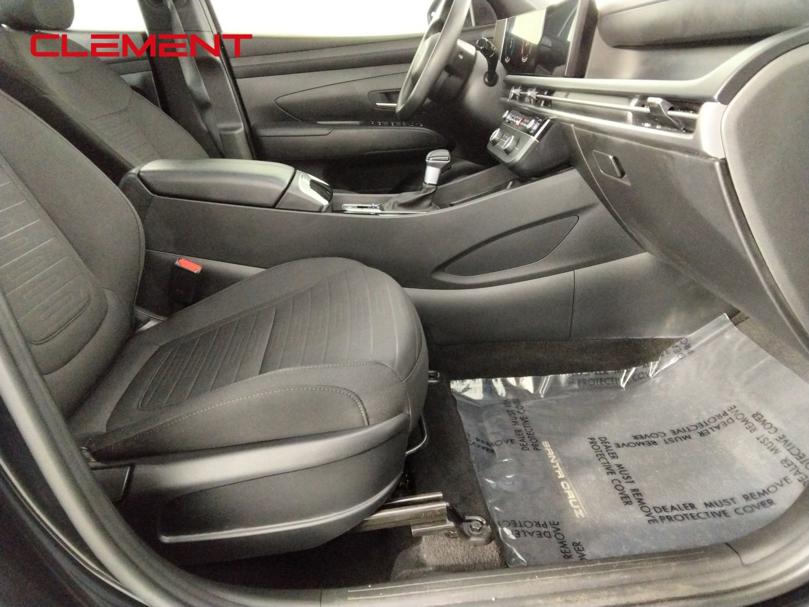 Used 2025 Hyundai Santa Cruz SE FWD image 31