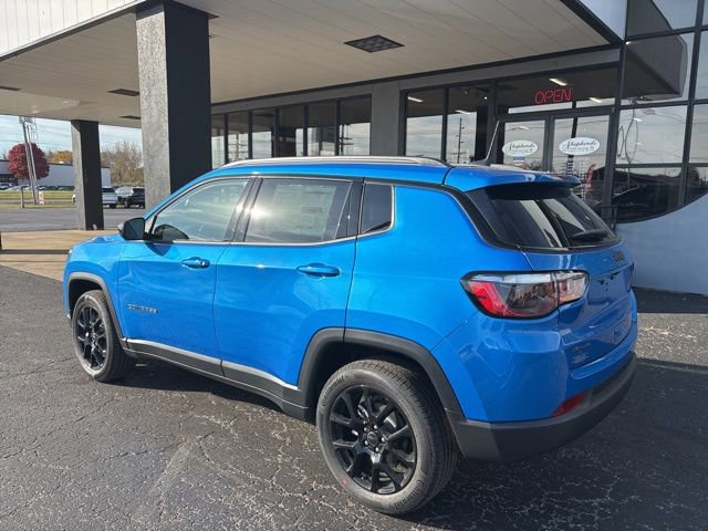 New 2026 Jeep Compass Latitude AWD/4WD image 5