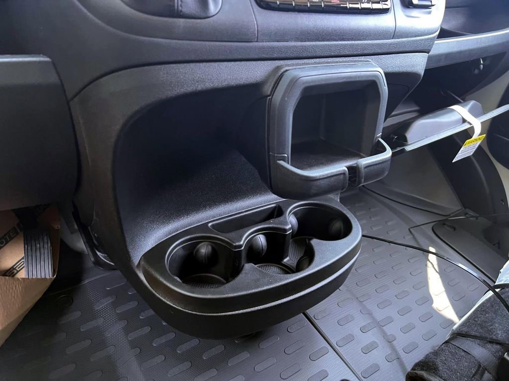 Used 2024 RAM ProMaster 1500 w/ Convenience Group image 25