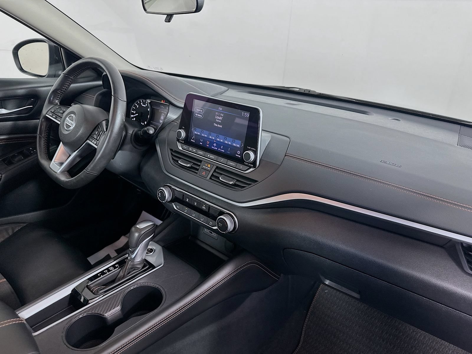 Used 2022 Nissan Altima 2.5 SR FWD image 28