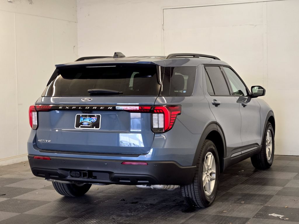 New 2026 Ford Explorer Active RWD image 6