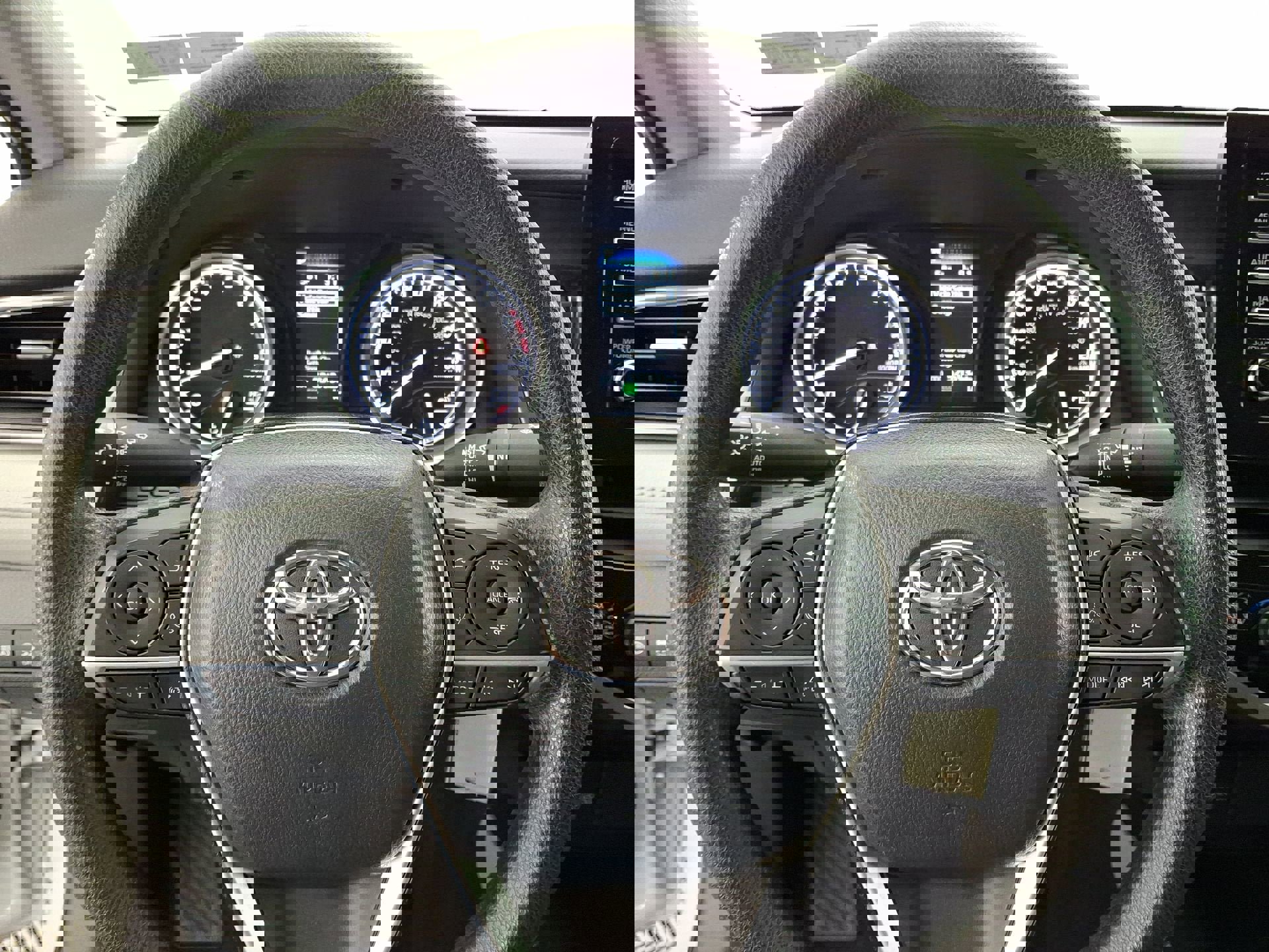 Used 2024 Toyota Camry LE image 16