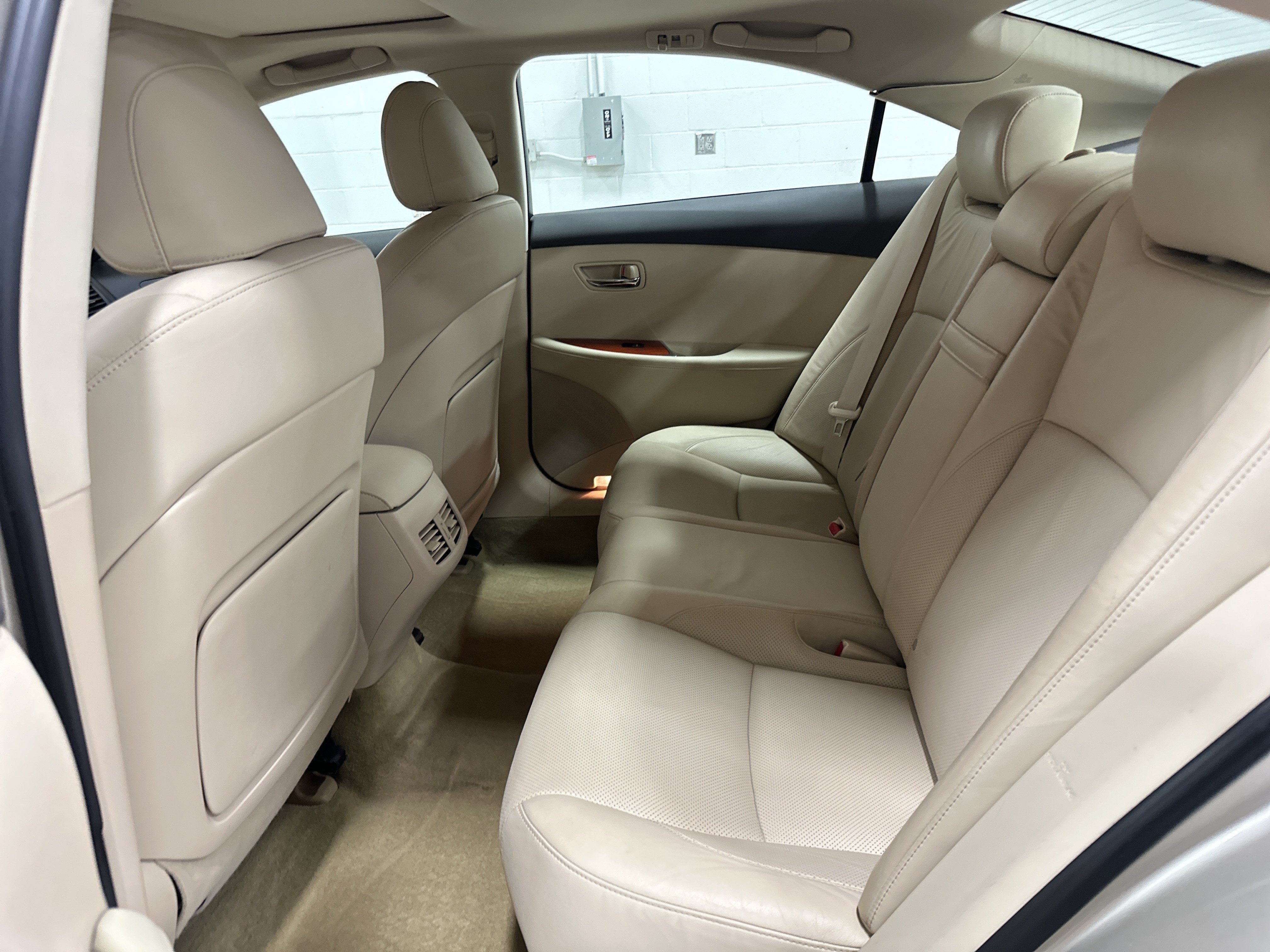 Used 2011 Lexus ES 350 FWD image 31