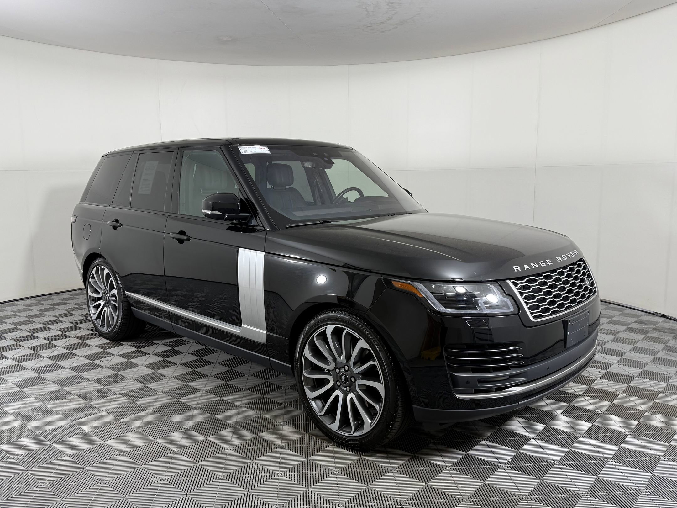Used 2022 Land Rover Range Rover Westminster Edition image 7