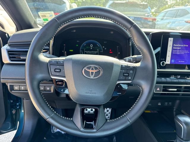 Used 2025 Toyota Camry SE w/ Convenience Package FWD image 28