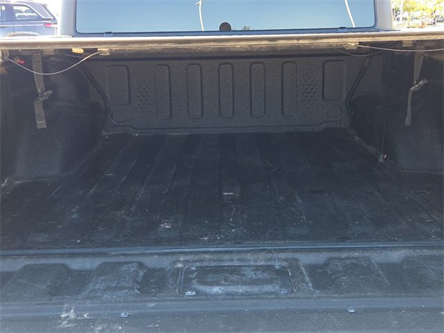 Used 2022 Jeep Gladiator Willys image 12